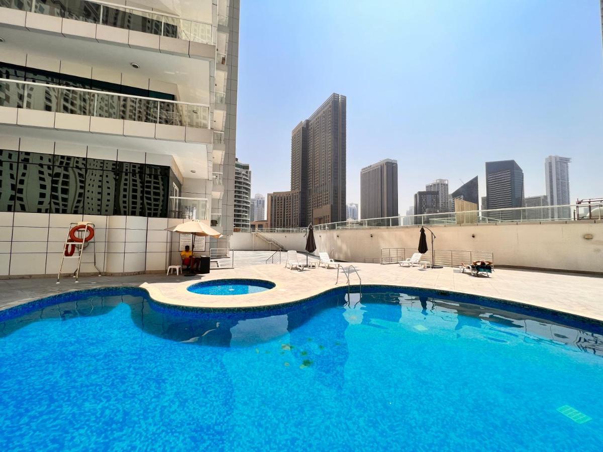 Spacious 1Br With Full Marina View Dubai Exterior foto